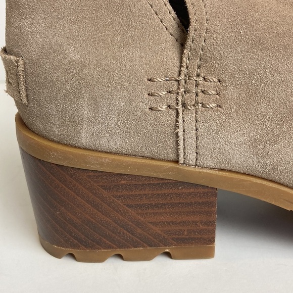 Sorel Cate Suede Cut-Out Chelsea Boot NL3384-240 Sz 8 Tan Bootie Normcore Winter - Picture 4 of 16